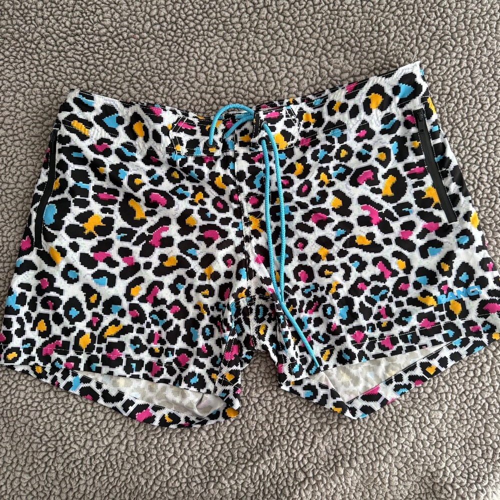 Never Worn -- BANG! 8-BIT POP LEOPARD - Flex Shorts XXL